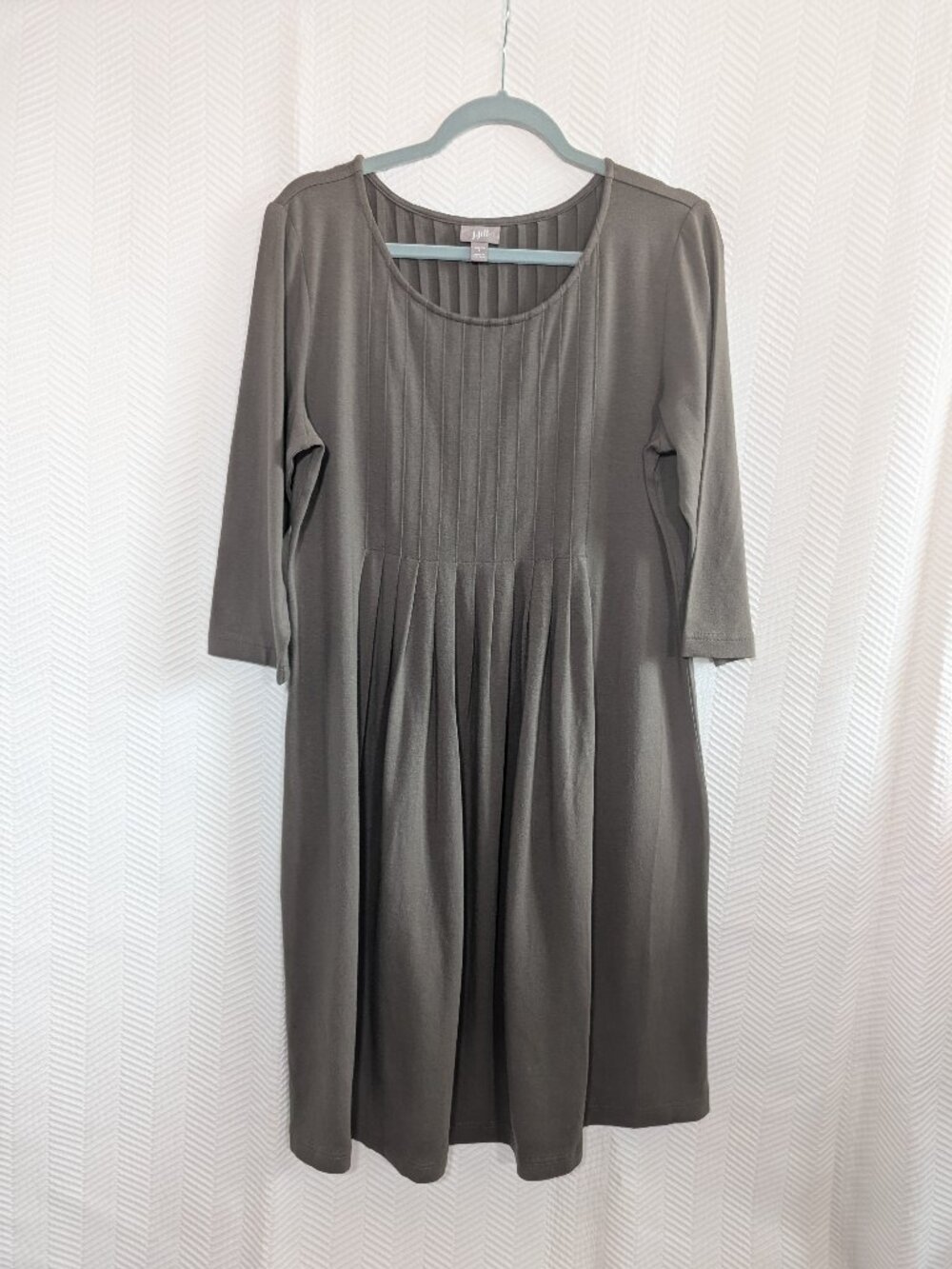 J Jill  Olive Midi Dress Pintuck Army Green Stretchy Minimalist Capsule Large
